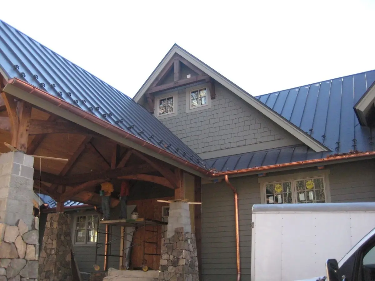 Craftsman Roofing team delivering quality roofing work in Grahms